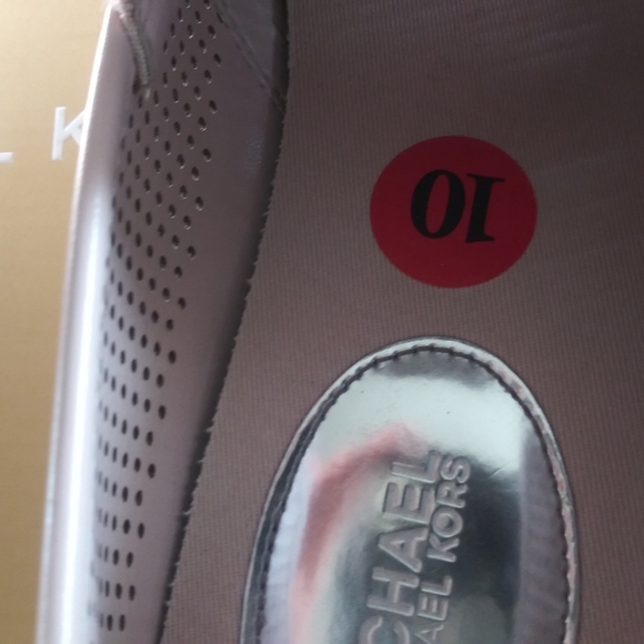 Michael Kors Keaton Chain Mech Slip on Sneaker - Picture 3 of 5